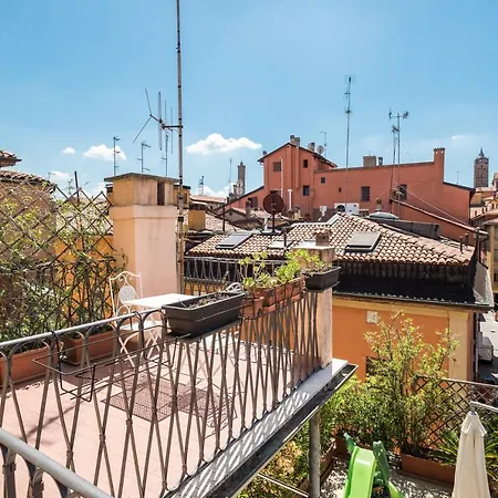 A Pochi Passi Dalla Finestrella Di Via Piella By Wonderful Italy Apartmán